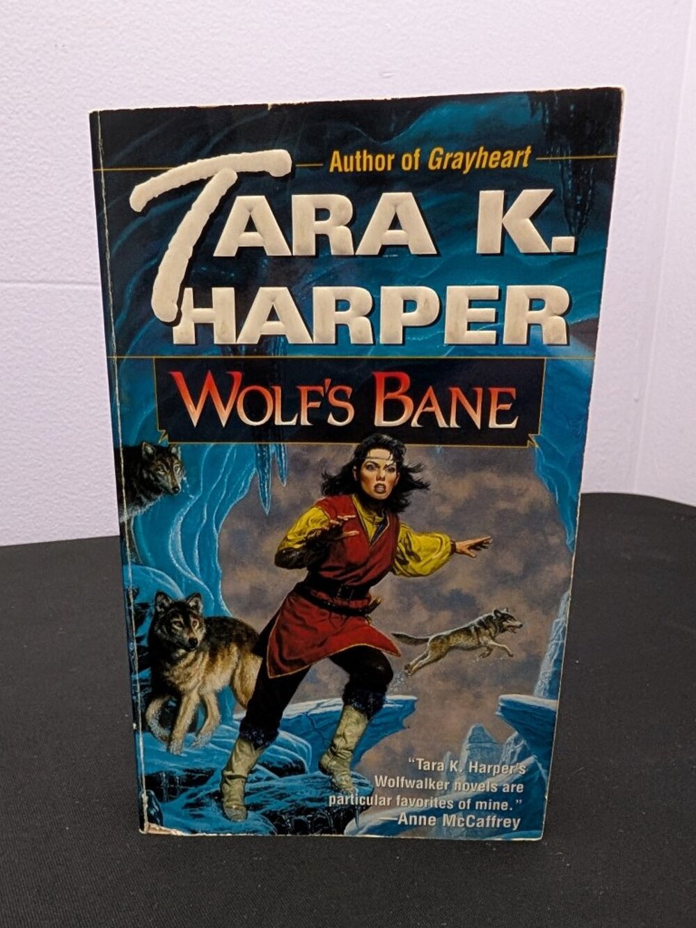 BOOK 1st Edition Tara K Harper Wolf's Bane Paperback